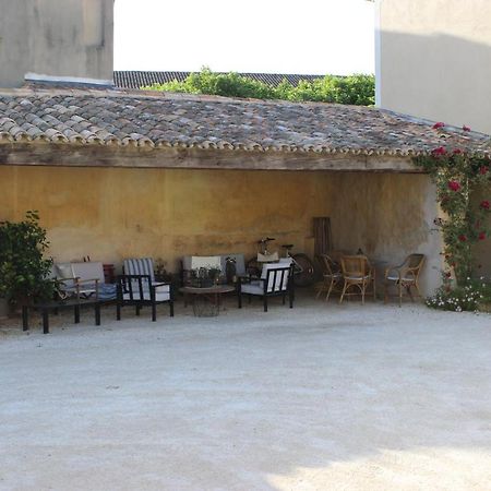 Entre Les Sorgues Ardoise Apartamento LʼIsle-sur-la-Sorgue Exterior foto