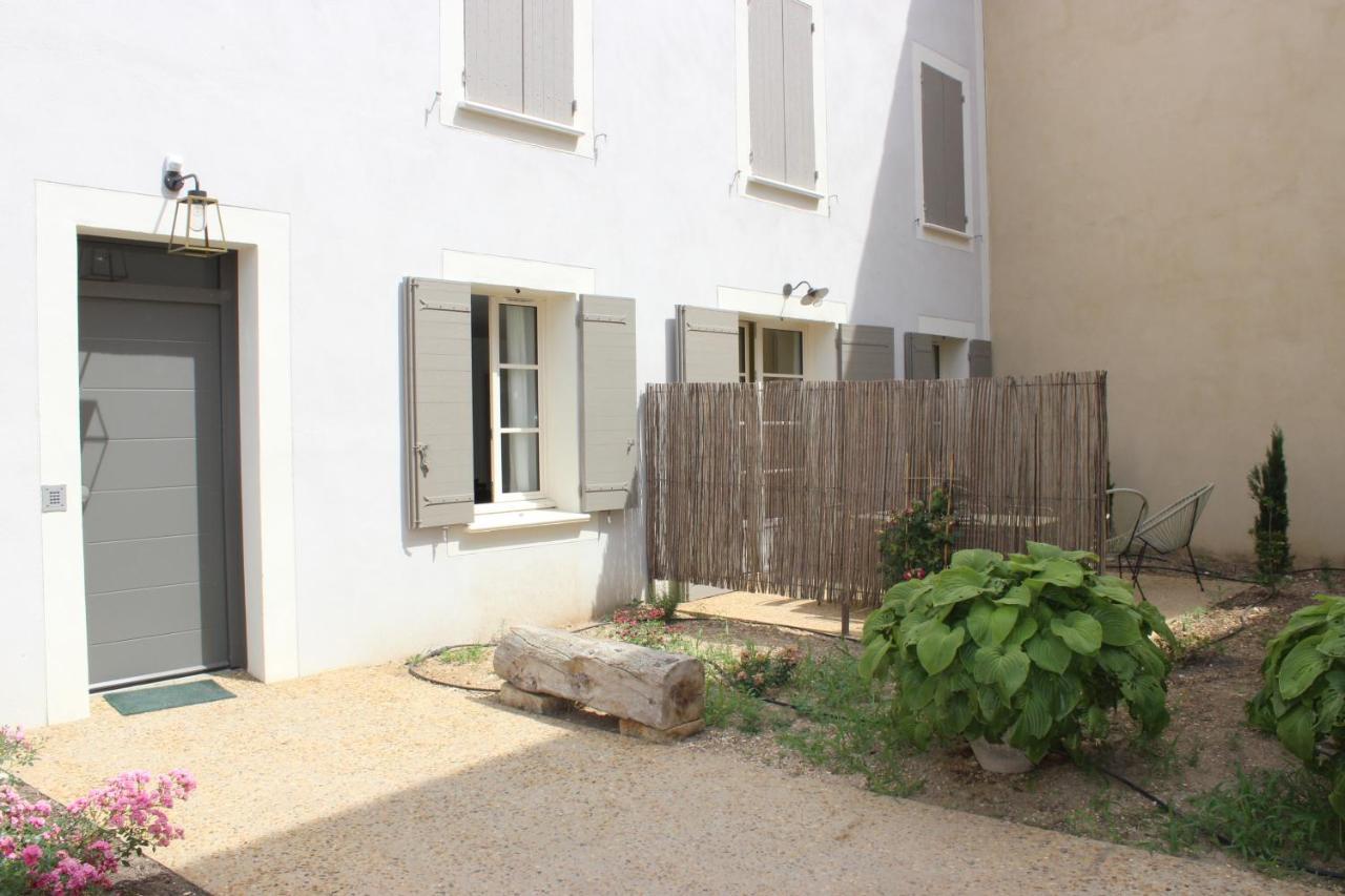 Entre Les Sorgues Ardoise Apartamento LʼIsle-sur-la-Sorgue Exterior foto