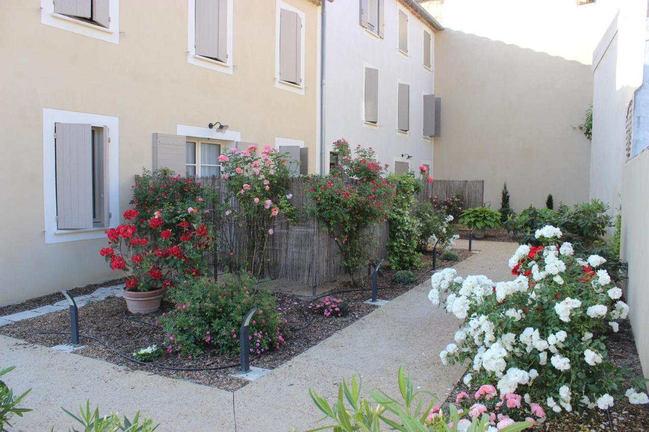 Entre Les Sorgues Ardoise Apartamento LʼIsle-sur-la-Sorgue Exterior foto